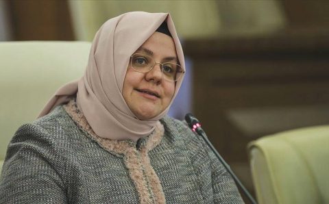 Турецкий министр заразилась коронавирусом