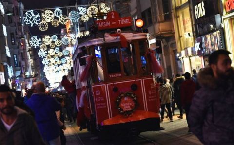 Турция может провести Новый Год по домам