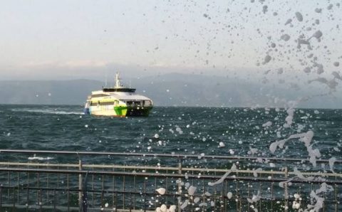 Погода приостанавливает сообщение по Мраморному морю