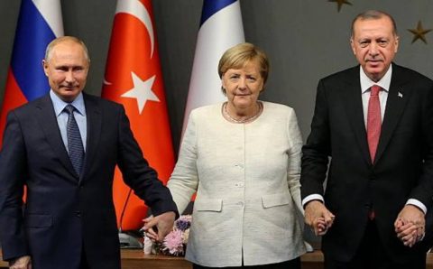 «Туристический поток»: Эрдоган переговорил с Путиным и Меркель