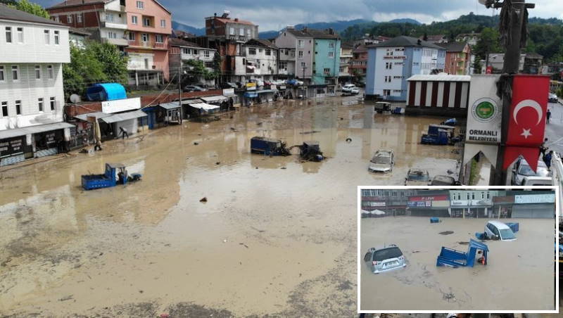 Центр турецкого города Орманлы пережил наводнение