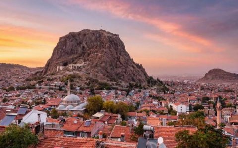 Афьонкарахисар перешагнул порог в 75% вакцинированного населения