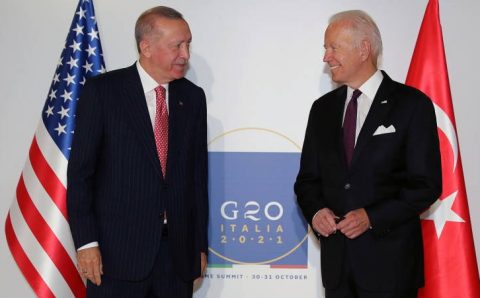 Эрдоган провел встречу с Байденом на саммите G20