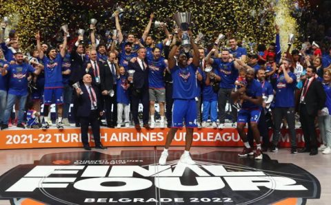 «Анадолу Эфес» стал победителем Евролиги