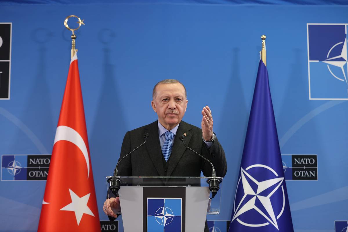 Турция не ратифицирует членство Швеции в НАТО до следующей недели