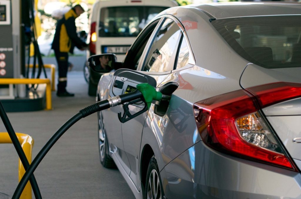 В Турции за последний год цены на топливо выросли более чем на 100%
