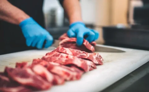 Цены на красное мясо поднялись дважды за последние 15 дней