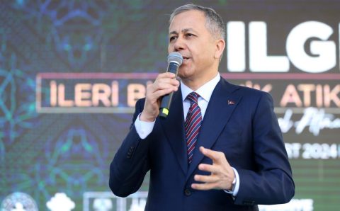 МВД Турции: 30% заключенных в тюрьмах-торговцы «отравой»